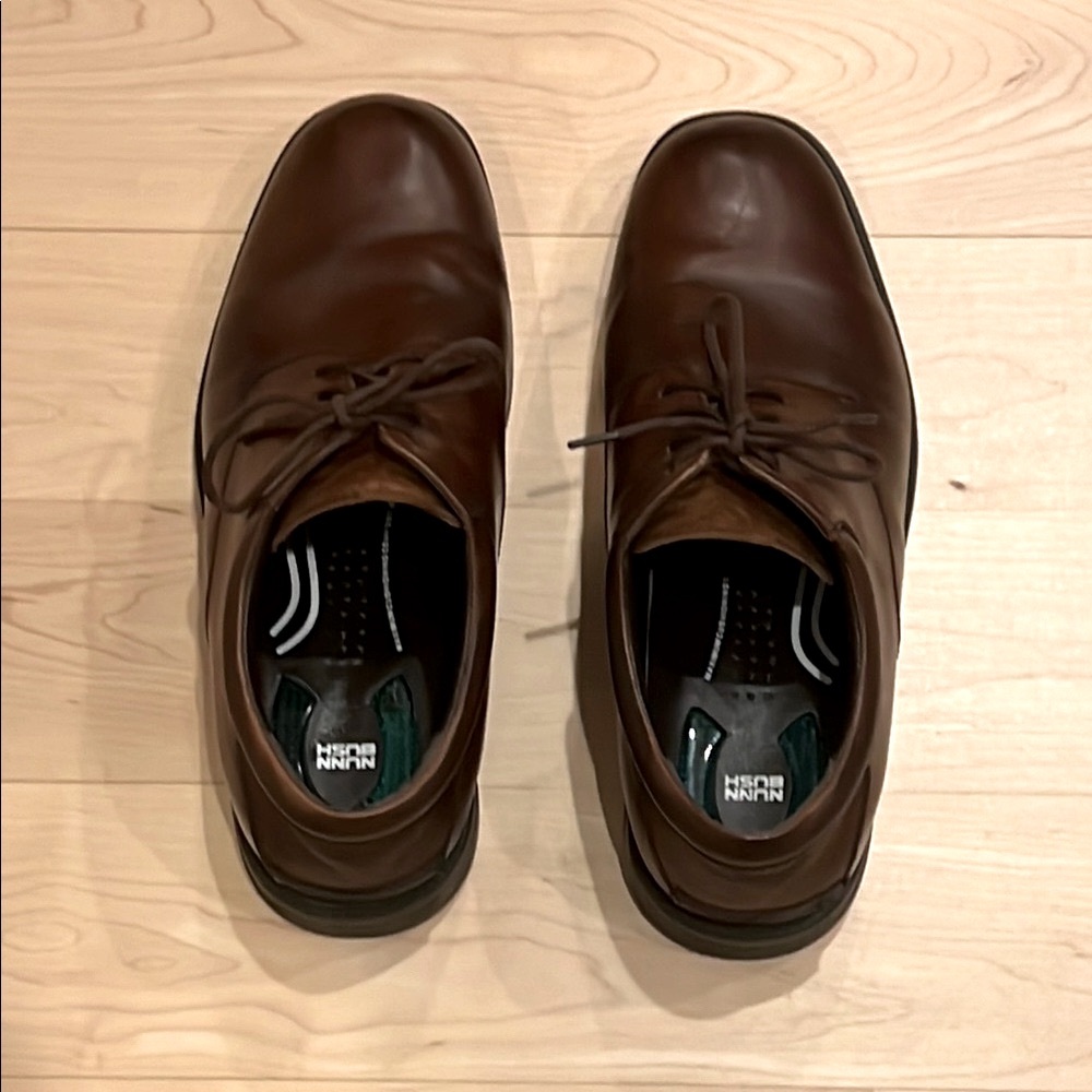 Nunn Bush Men’s Dark Brown Leather Oxford Shoes, Size 9 Wide
